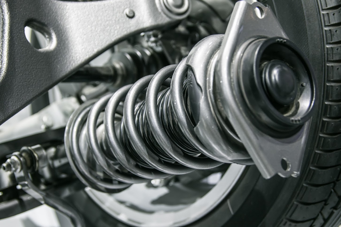 4 FAQ About the Suspension System on Your Vehicle - Evans Tire & Service  Centers